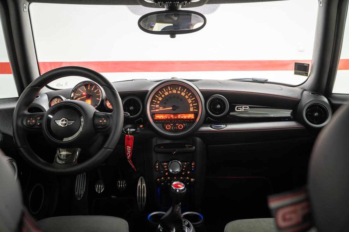 mini-hatch-gp-2013-gasolina-1598cc