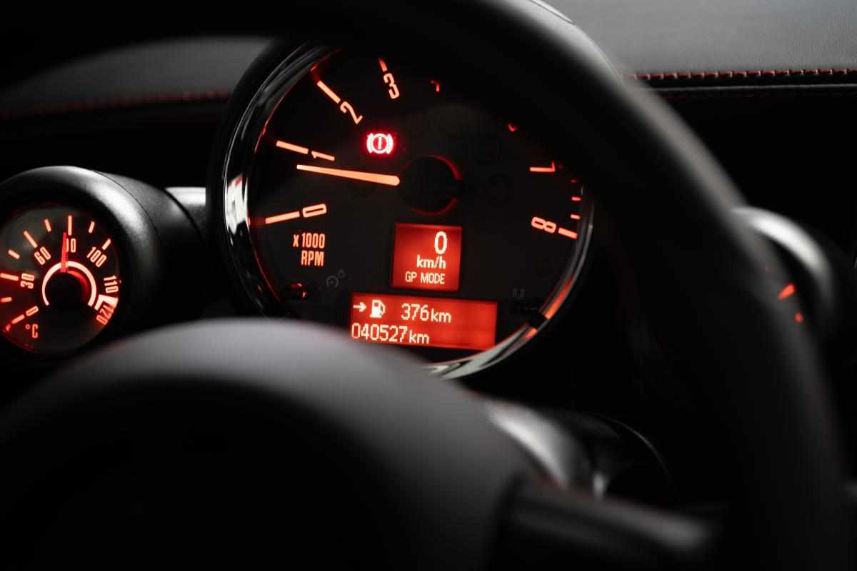 mini-hatch-gp-2013-gasolina-1598cc