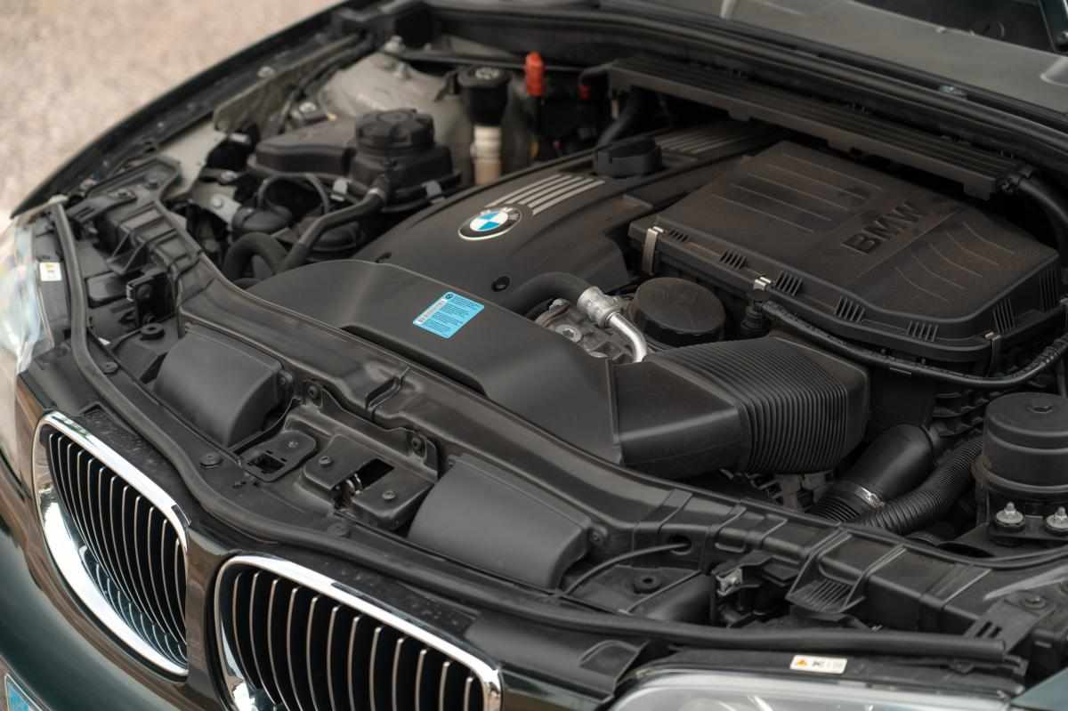 bmw-serie-1-135i-2009-gasolina-2979cc