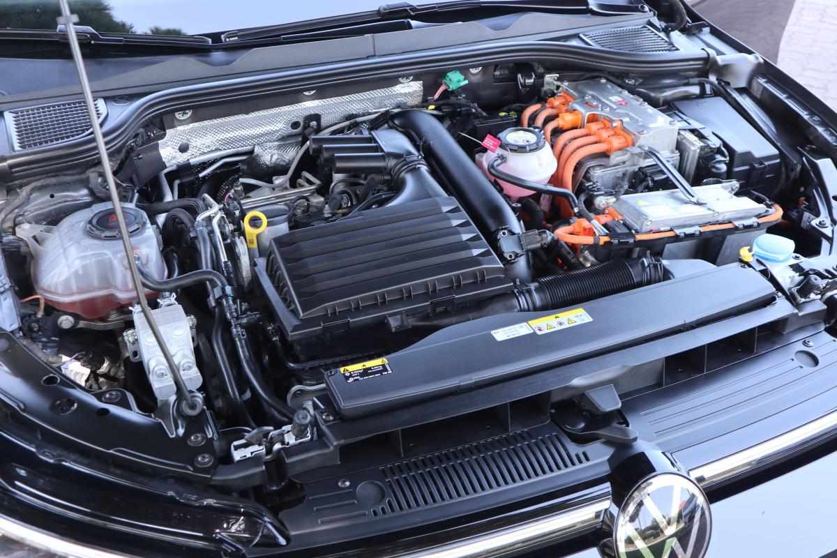volkswagen-golf-vii-1-4-tsi-phev-2024-hibrido-1400cc