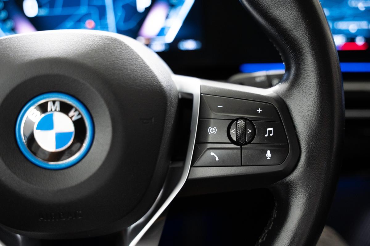 bmw-ix-2023-eletrico-500cc
