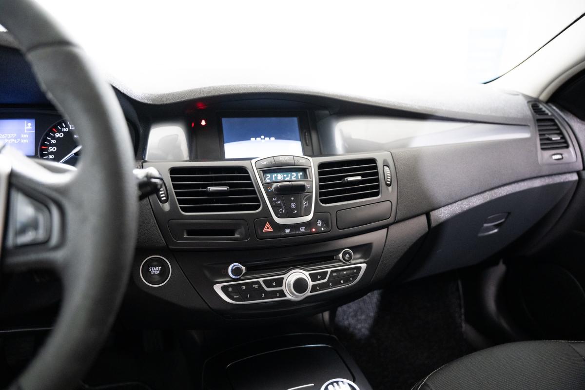 renault-laguna-2010-diesel-1461cc