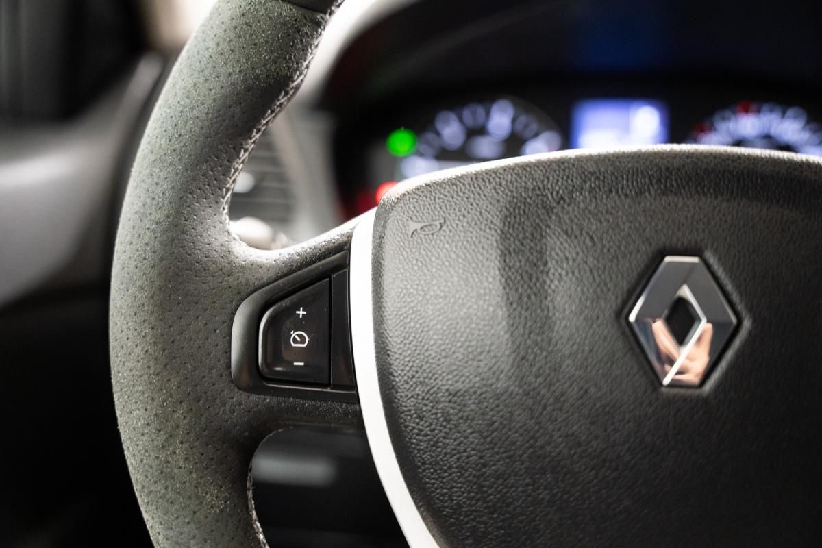 renault-laguna-2010-diesel-1461cc