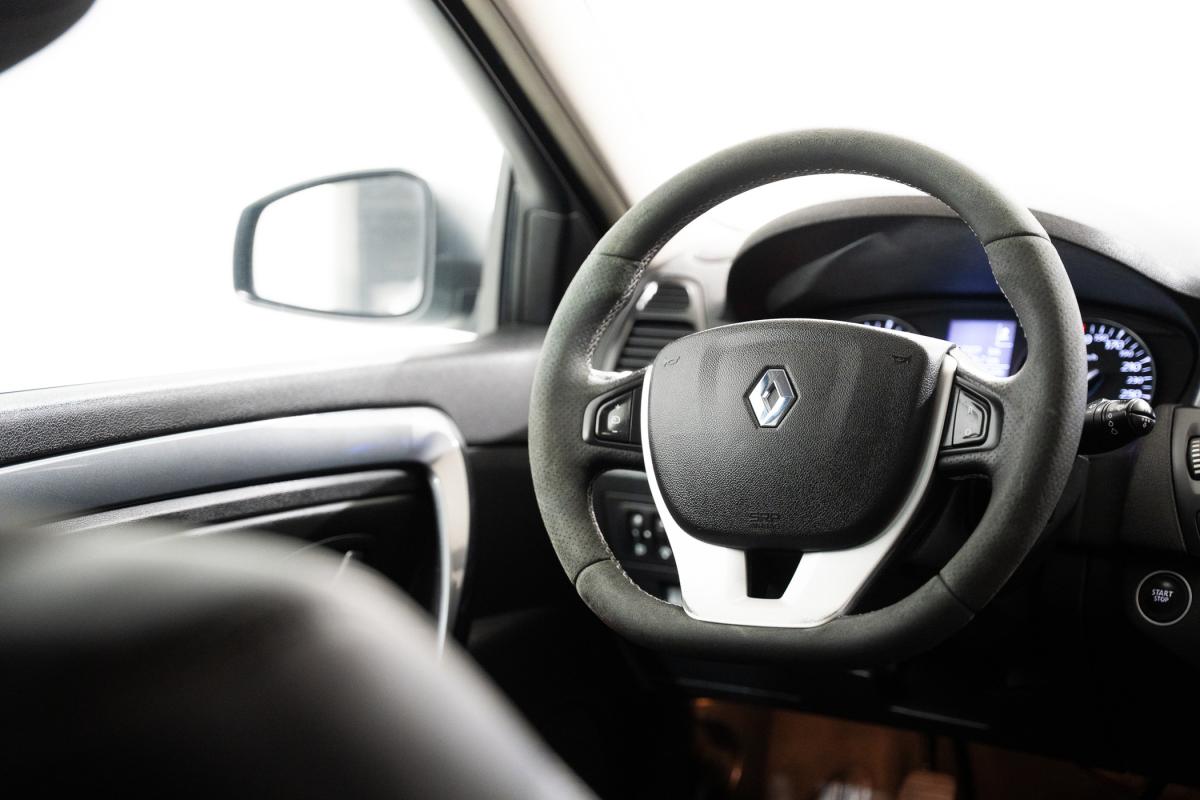 renault-laguna-2010-diesel-1461cc