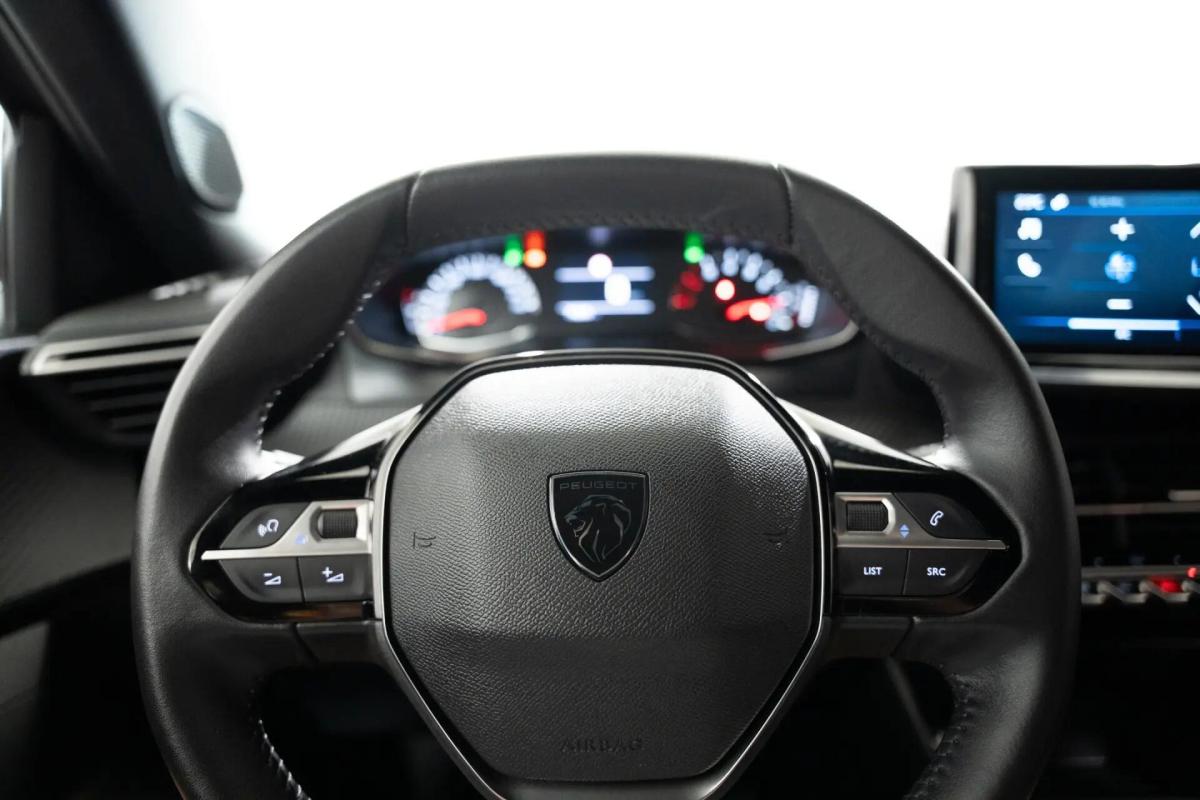 peugeot-2008-2024-gasolina-1199cc