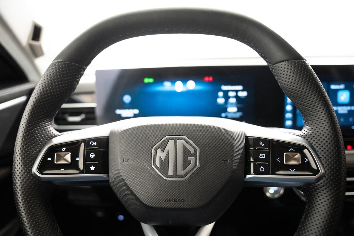 mg-hs-2025-hibrido-a-gasolina-1496cc
