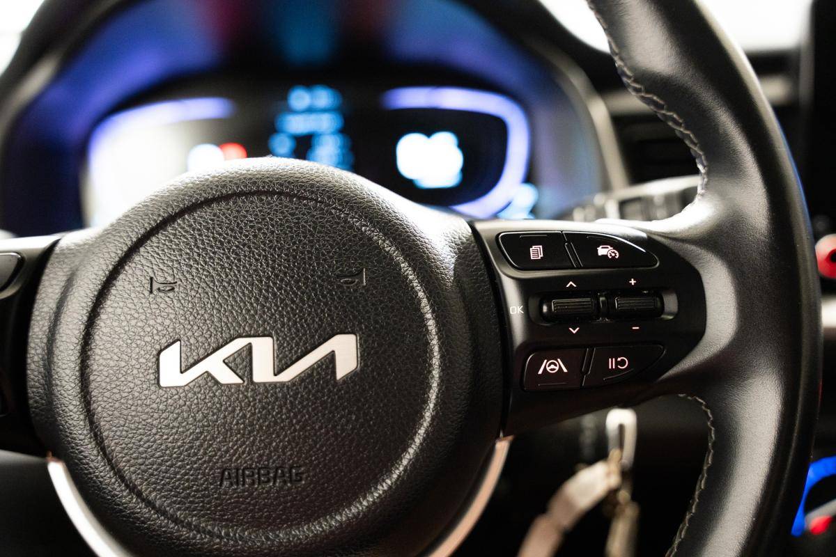 kia-stonic-2024-gasolina-998cc