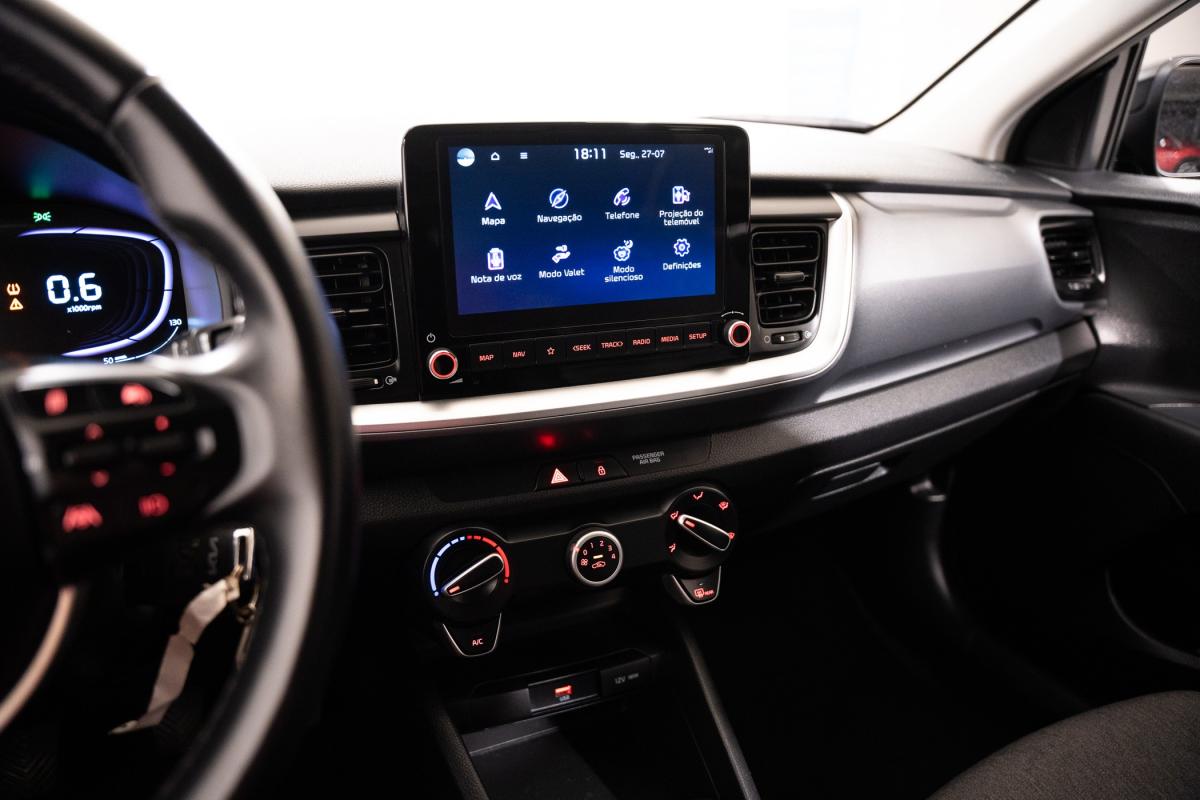 kia-stonic-2024-gasolina-998cc
