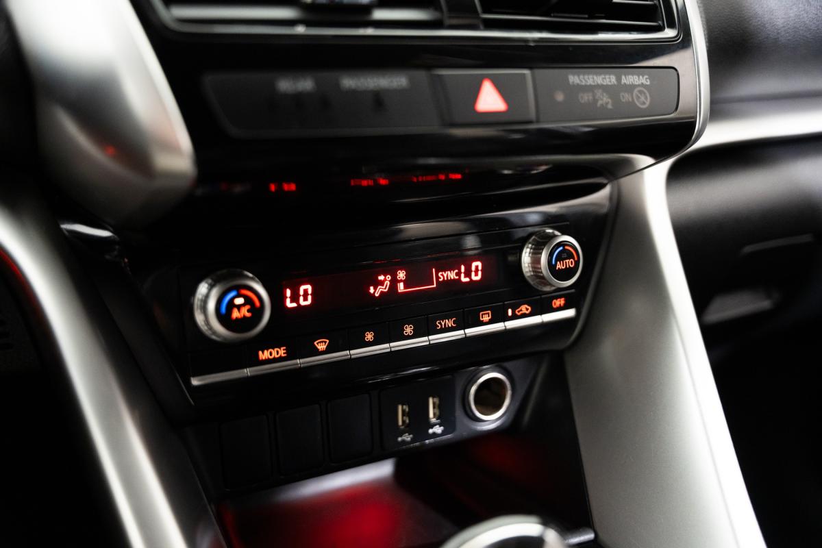 mitsubishi-eclipse-cross-2022-hibrido-a-gasolina-2360cc