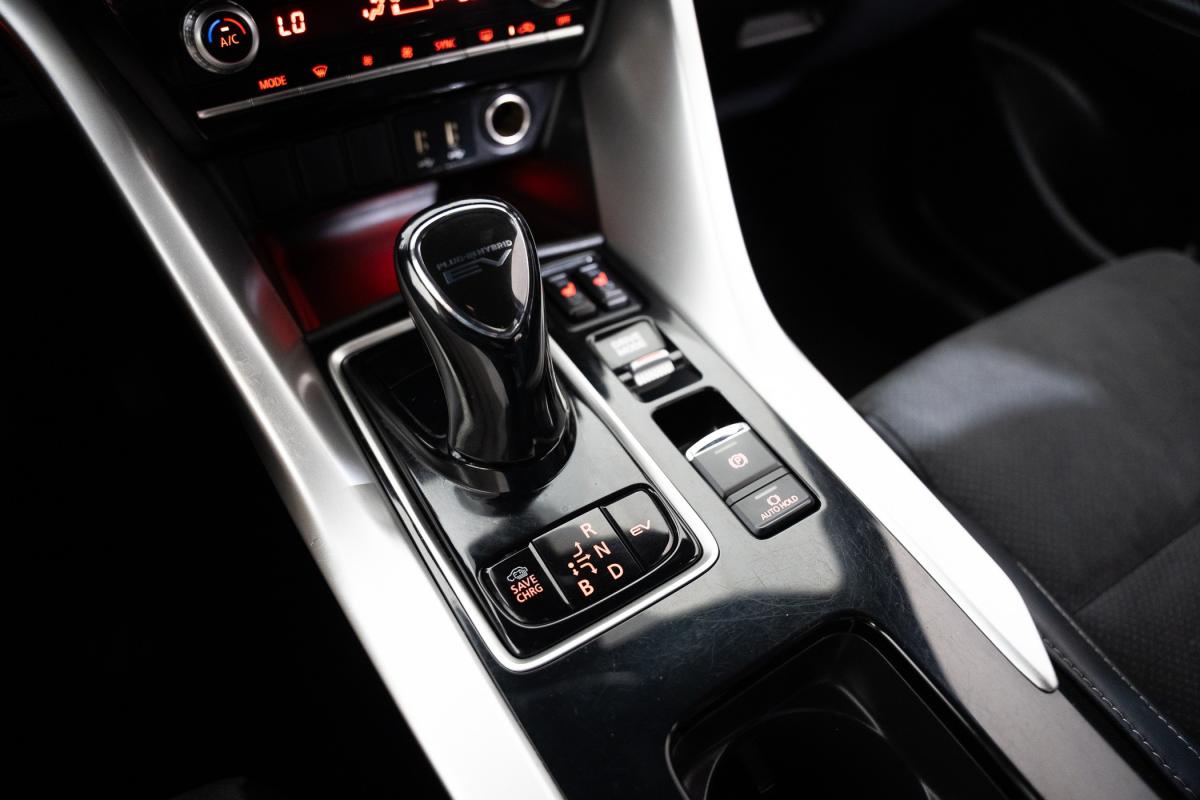 mitsubishi-eclipse-cross-2022-hibrido-a-gasolina-2360cc