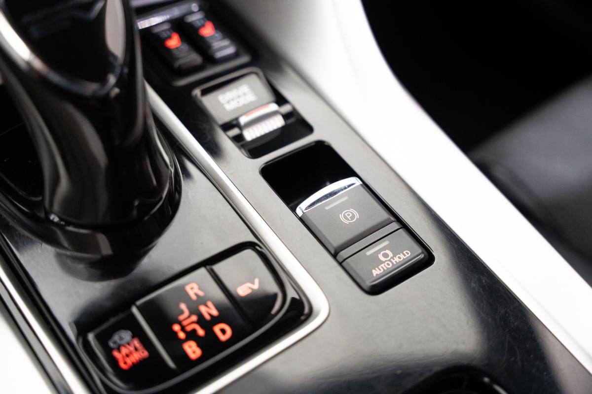 mitsubishi-eclipse-cross-2022-hibrido-a-gasolina-2360cc