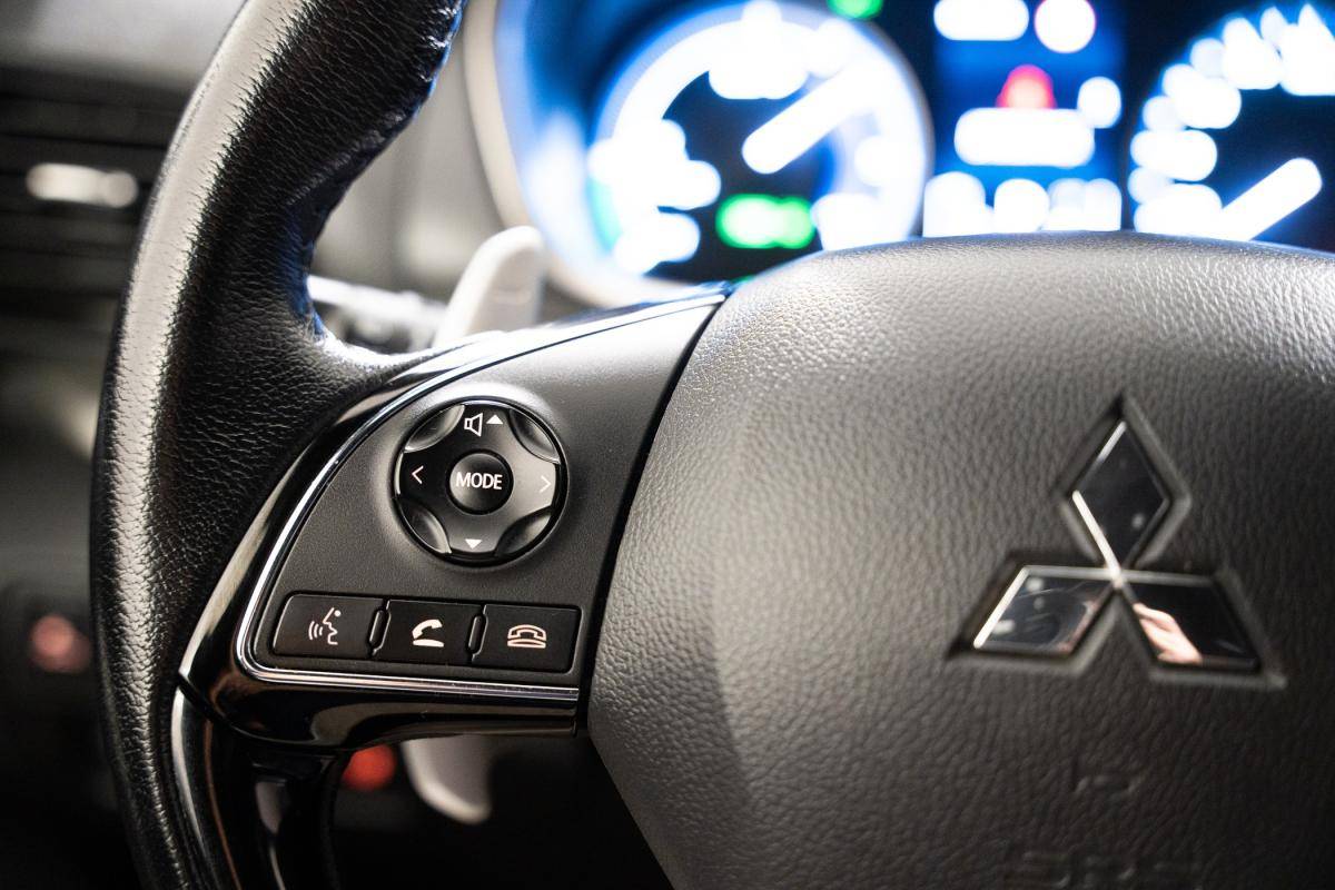 mitsubishi-eclipse-cross-2022-hibrido-a-gasolina-2360cc