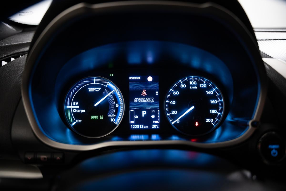 mitsubishi-eclipse-cross-2022-hibrido-a-gasolina-2360cc