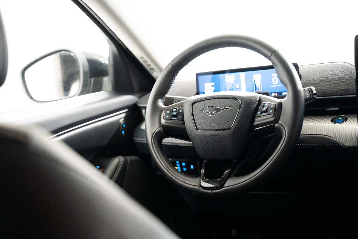 ford-mustang-2023-eletrico-500cc