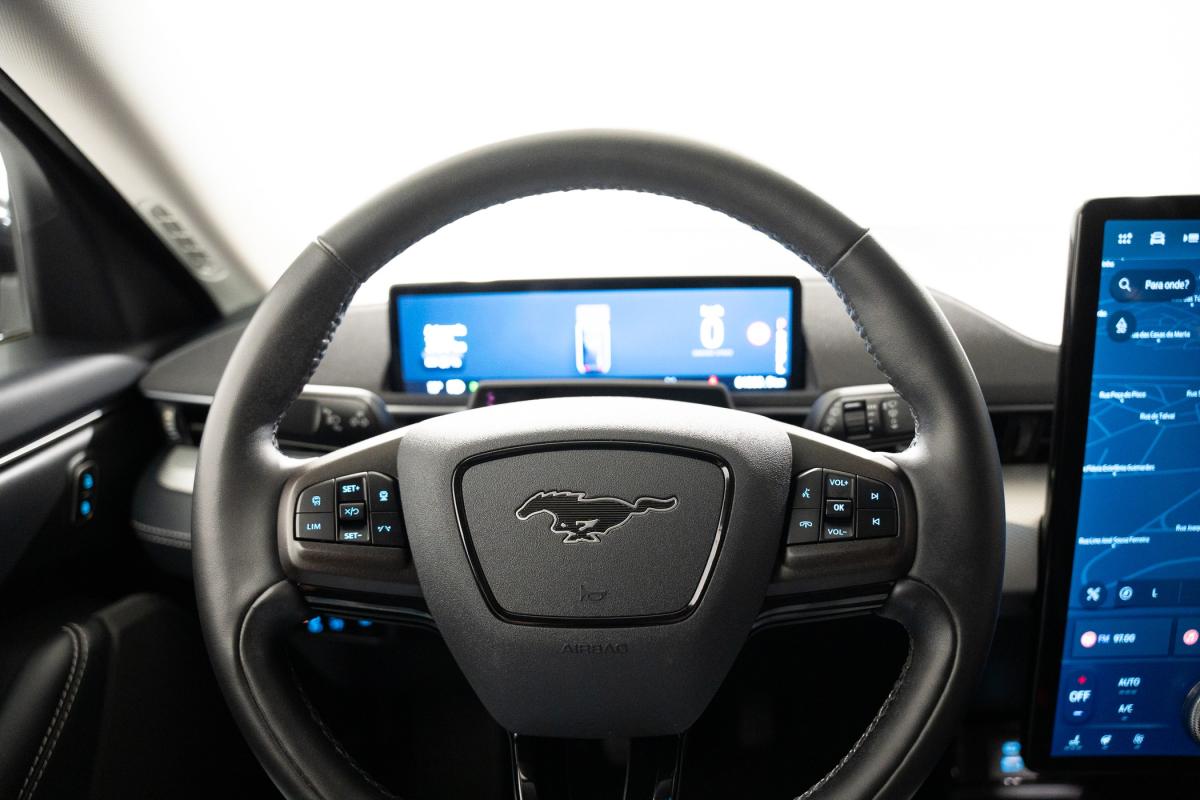 ford-mustang-2023-eletrico-500cc