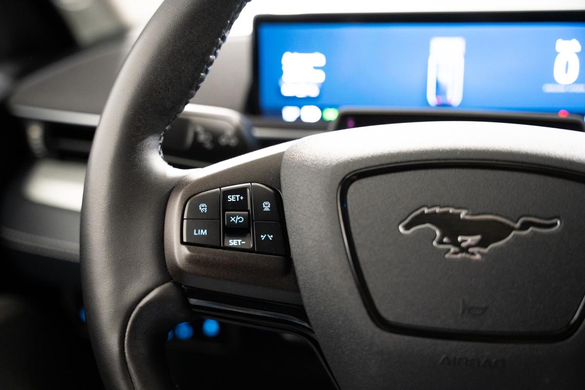 ford-mustang-2023-eletrico-500cc
