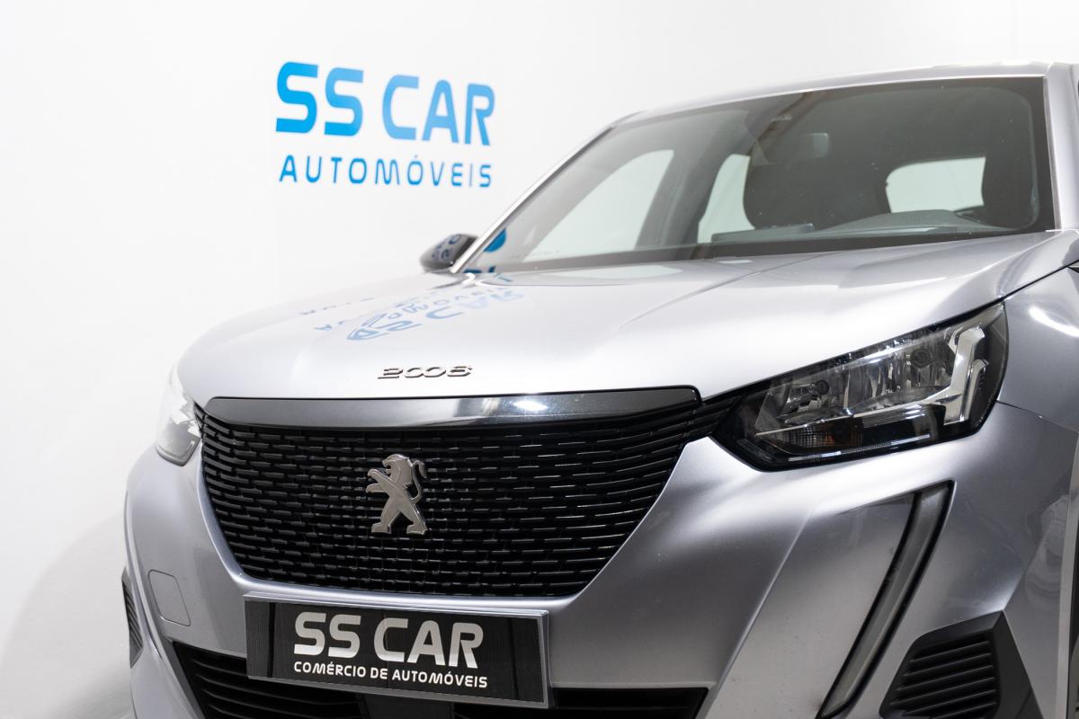 peugeot-2008-2023-gasolina-1199cc