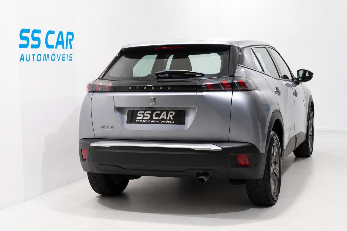 peugeot-2008-2023-gasolina-1199cc