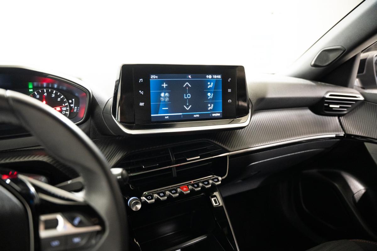 peugeot-2008-2023-gasolina-1199cc