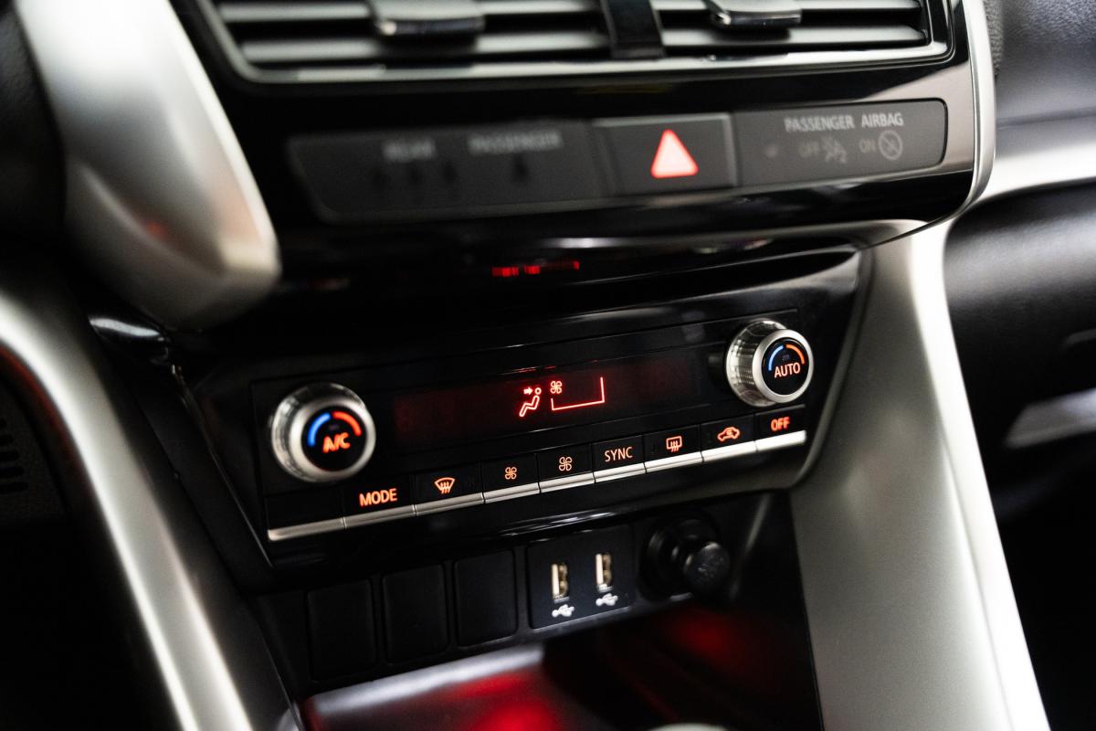 mitsubishi-eclipse-cross-2022-hibrido-a-gasolina-2360cc