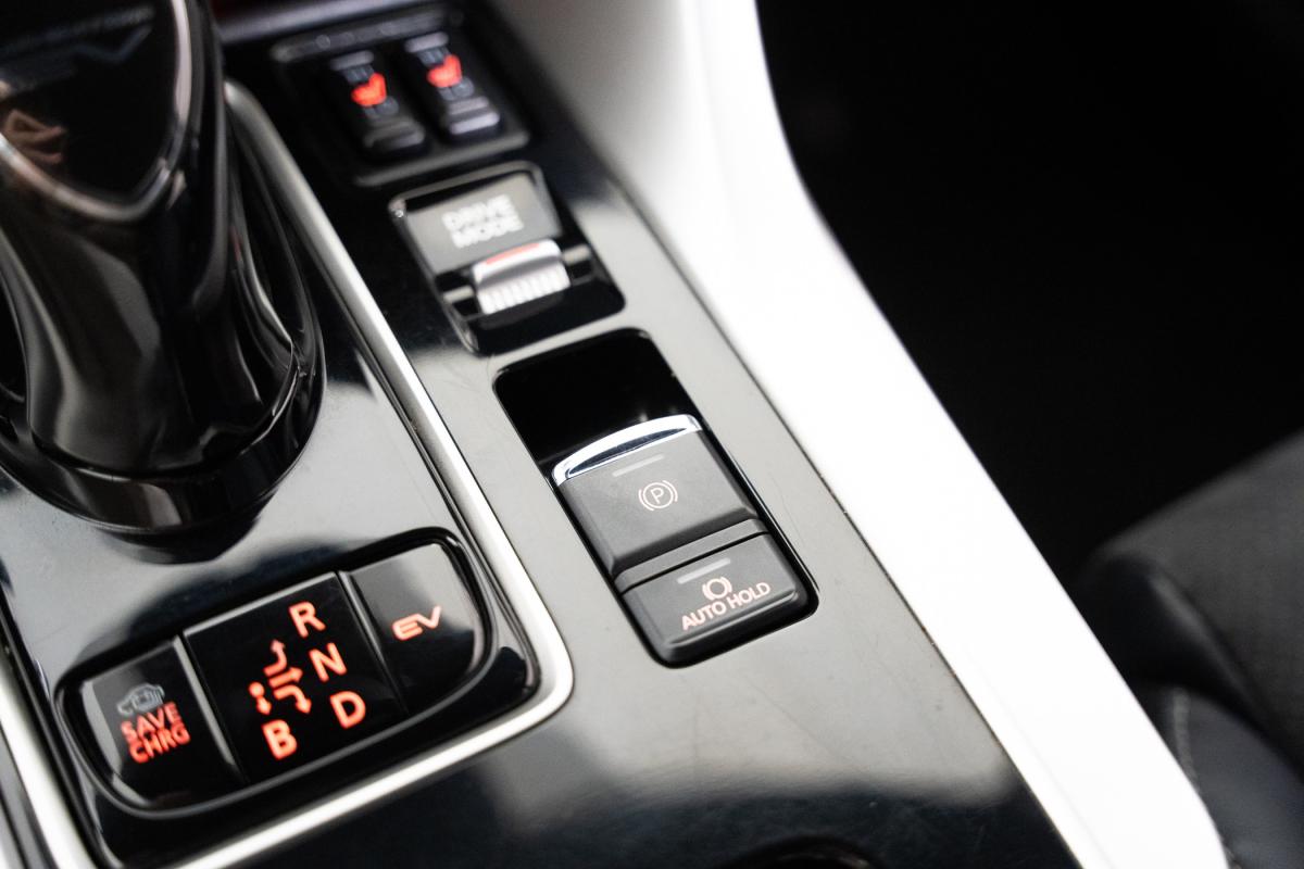 mitsubishi-eclipse-cross-2022-hibrido-a-gasolina-2360cc