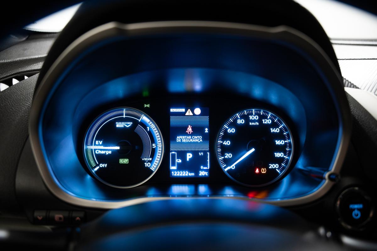 mitsubishi-eclipse-cross-2022-hibrido-a-gasolina-2360cc