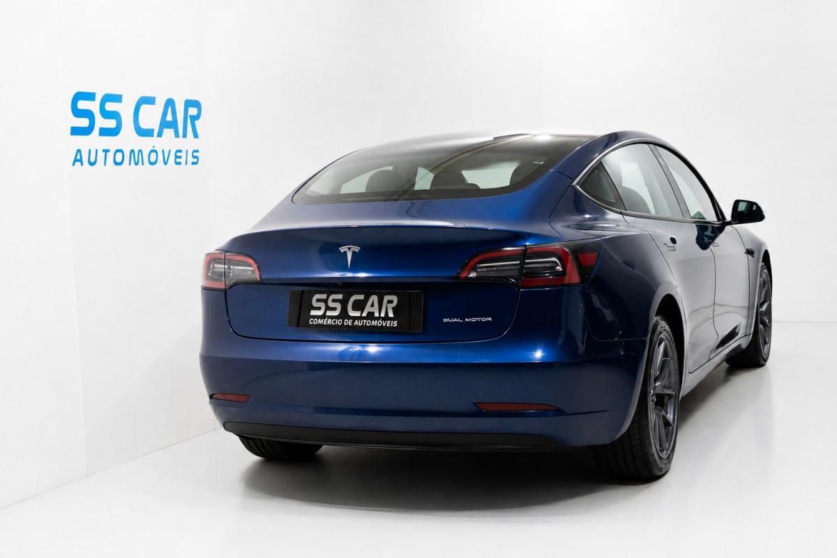 tesla-model-3-2022-eletrico-500cc