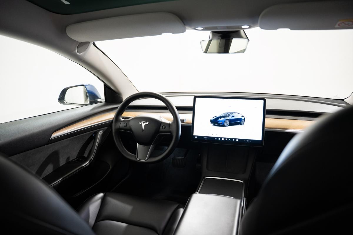 tesla-model-3-2022-eletrico-500cc