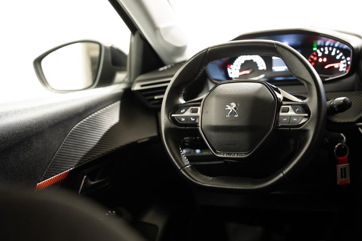 peugeot-208-2022-gasolina-1199cc