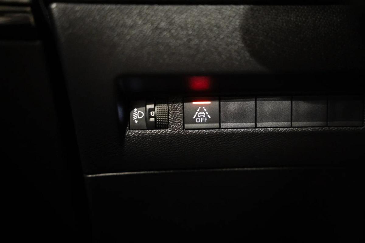 peugeot-2008-2021-gasolina-1199cc