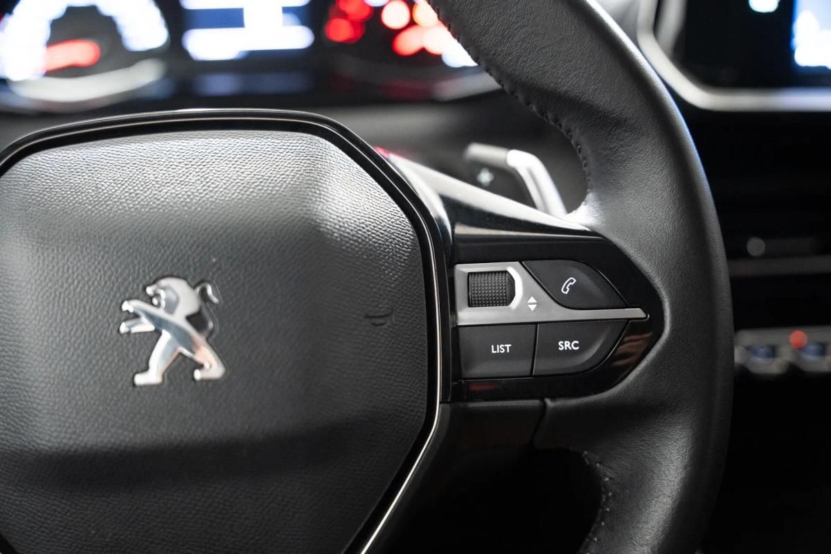peugeot-2008-2021-gasolina-1199cc