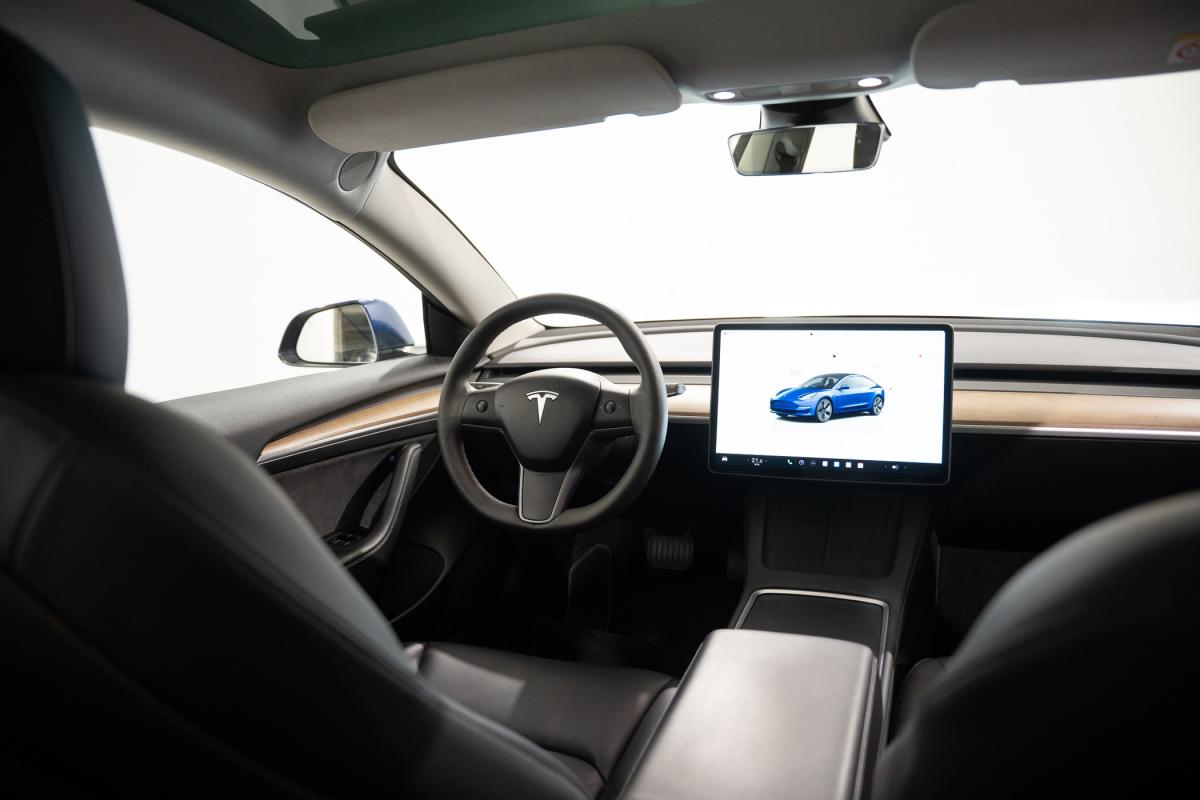 tesla-model-3-2022-eletrico-500cc