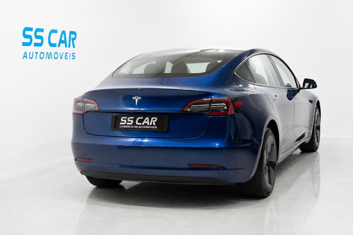 tesla-model-3-2022-eletrico-500cc