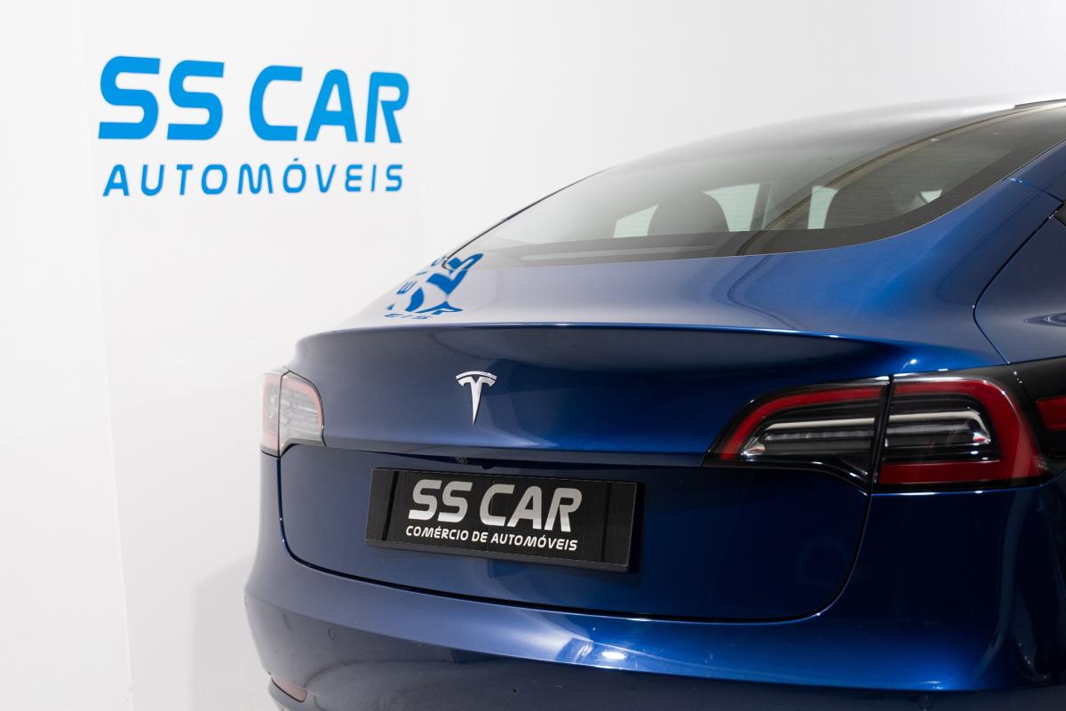 tesla-model-3-2022-eletrico-500cc