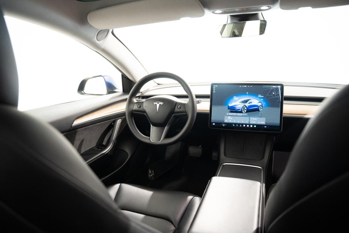 tesla-model-3-2022-eletrico-500cc