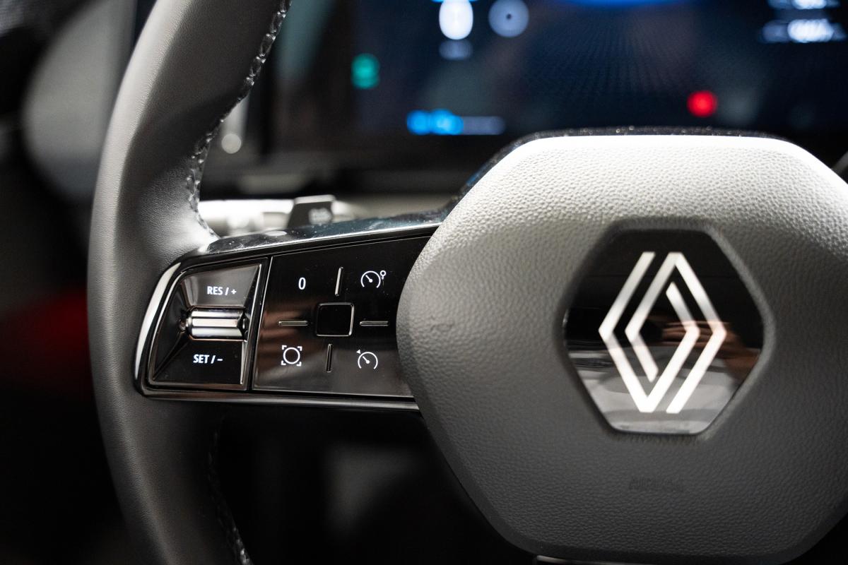 renault-megane-e-tech-2022-eletrico-500cc