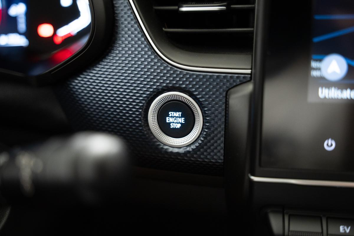 renault-arkana-2022-hibrido-a-gasolina-1598cc