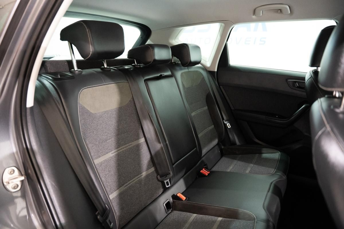 seat-ateca-2023-gasolina-1498cc