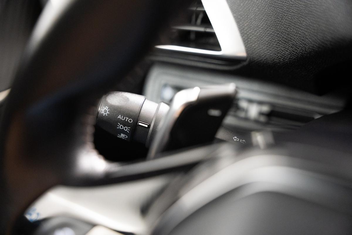 peugeot-5008-2021-gasolina-1199cc