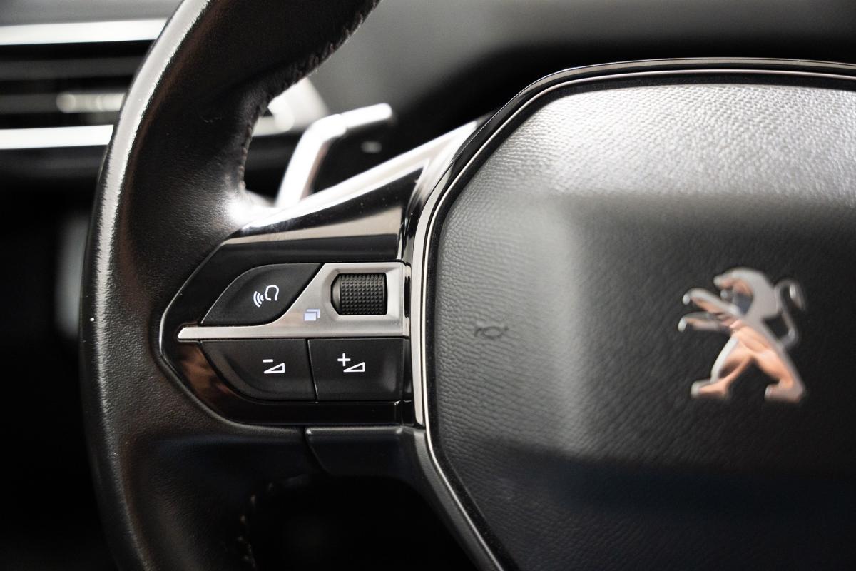 peugeot-5008-2021-gasolina-1199cc