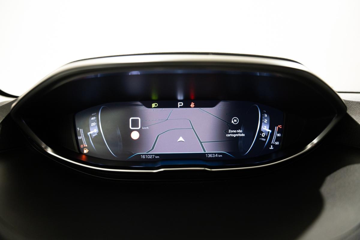 peugeot-5008-2021-gasolina-1199cc