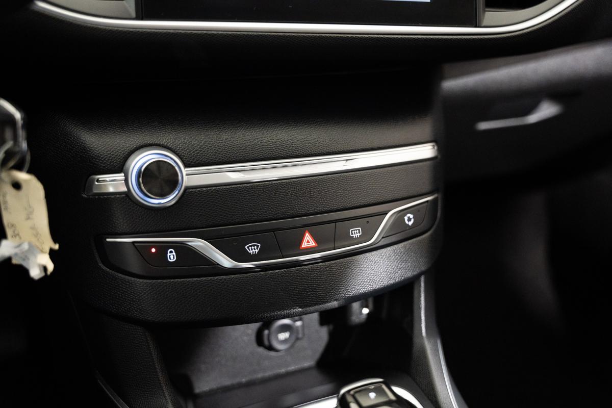 peugeot-308-2019-gasolina-1199cc