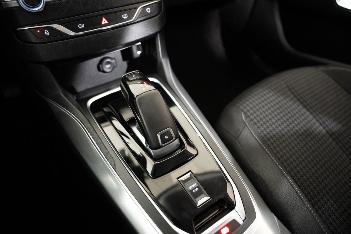 peugeot-308-2019-gasolina-1199cc