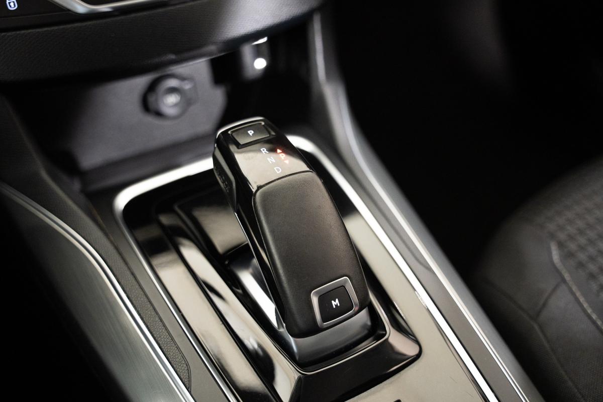 peugeot-308-2019-gasolina-1199cc