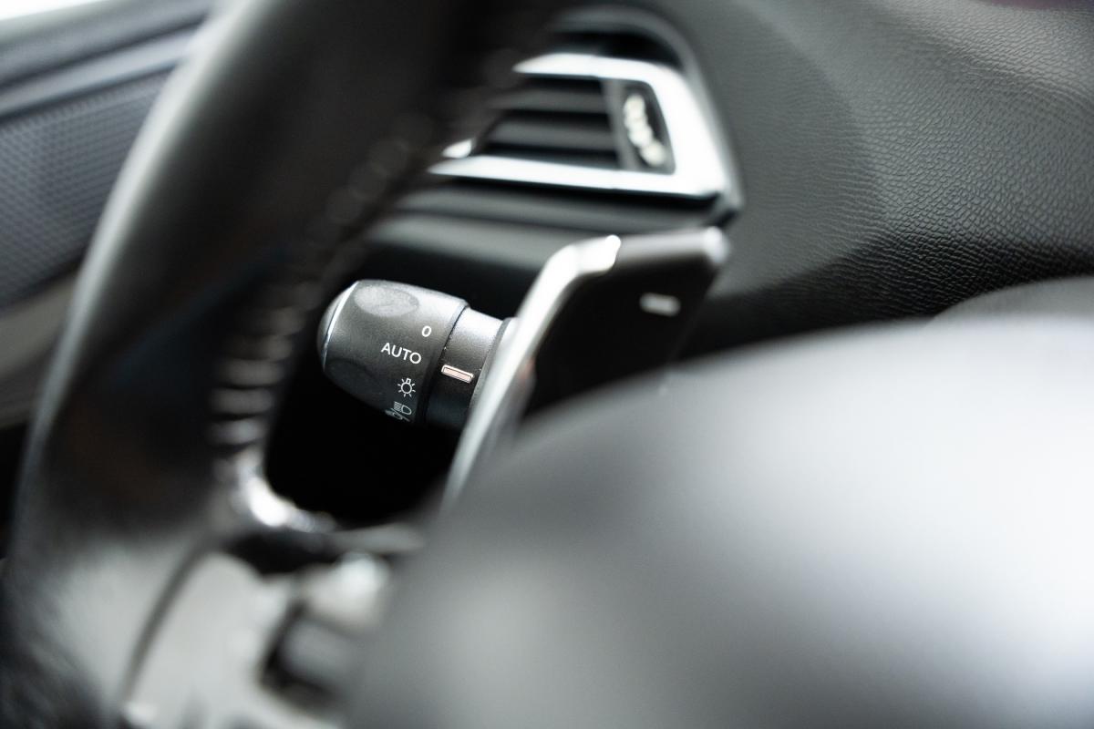 peugeot-308-2019-gasolina-1199cc