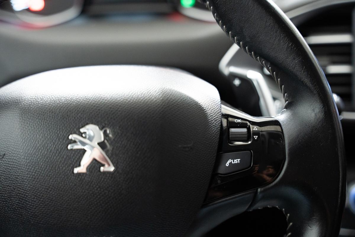 peugeot-308-2019-gasolina-1199cc
