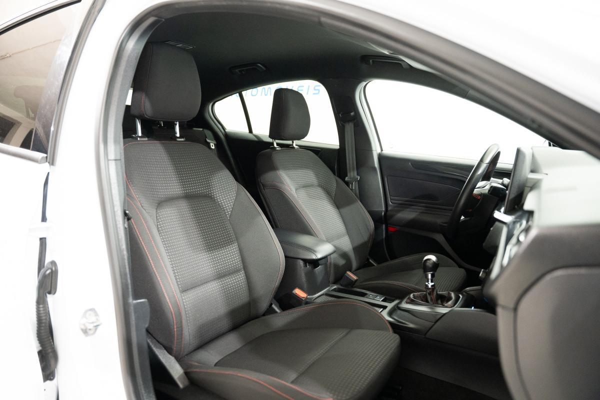ford-focus-2022-gasolina-998cc