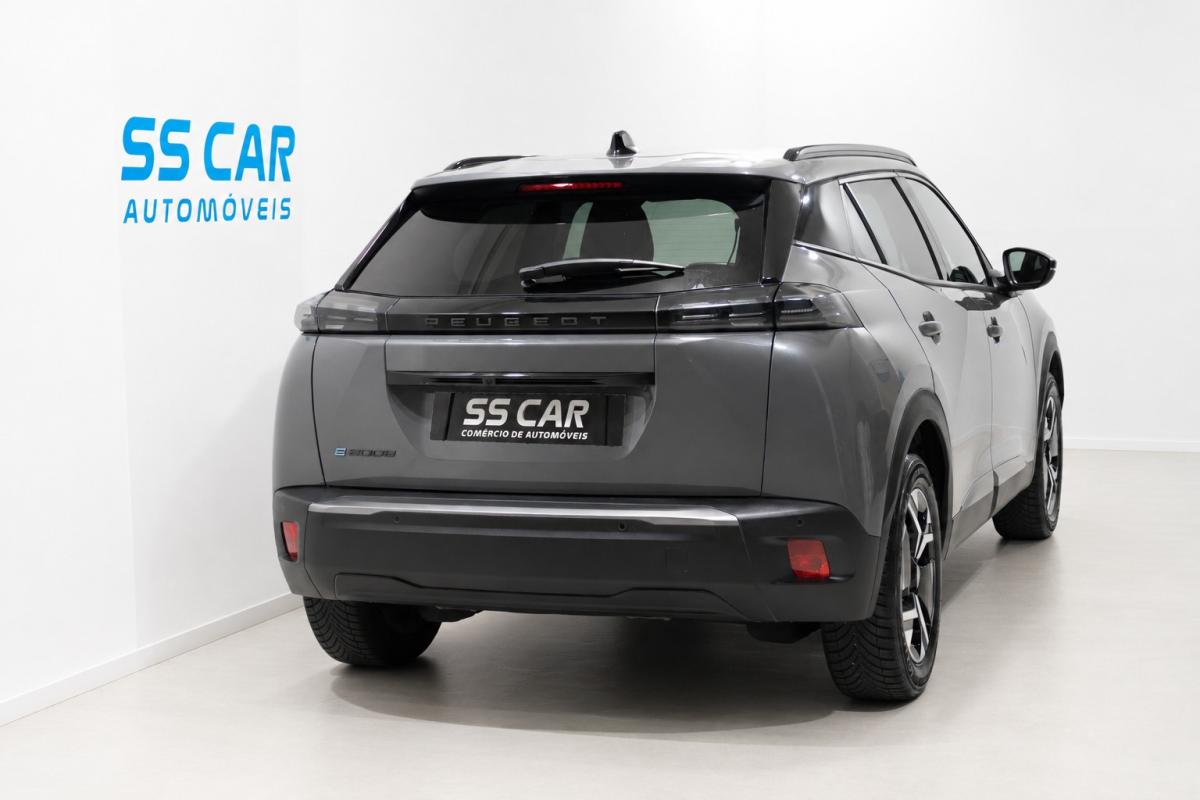 peugeot-2008-2024-eletrico-500cc