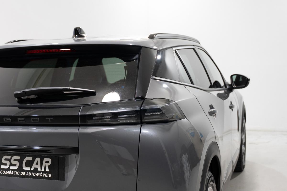 peugeot-2008-2024-eletrico-500cc