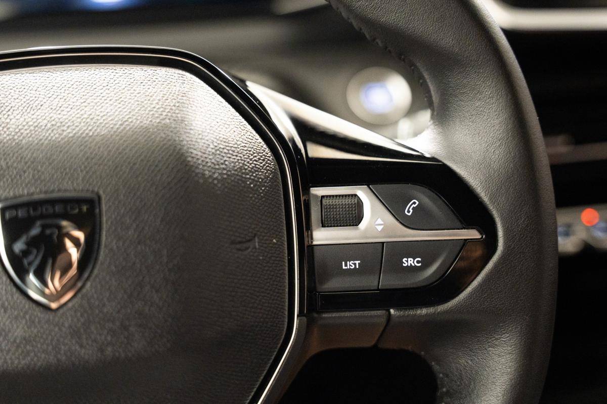 peugeot-2008-2024-eletrico-500cc